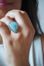 Cargar imagen en el visor de la galería, Anillo larimar - talla.14
