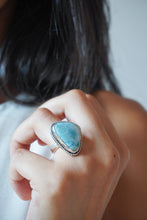 Cargar imagen en el visor de la galería, Anillo larimar - talla.14
